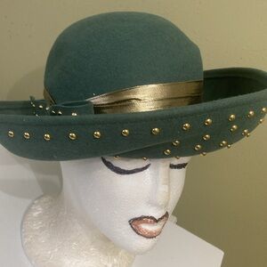 Gorgeous Forrest Green Wool Hat by Deborah.
